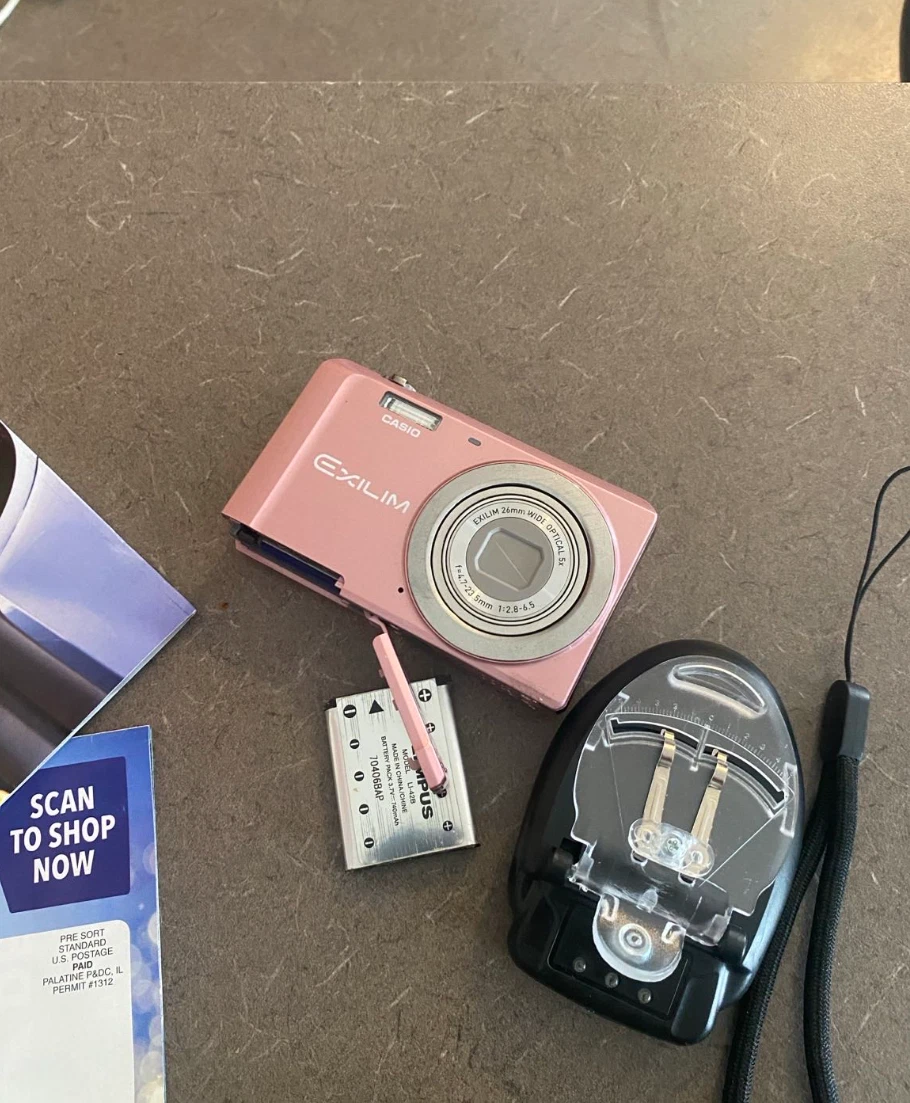 Casio EXILIM 14-16.9MP Digital Cameras for Sale | Shop New & Used