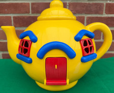 Bluebird Big Yellow Teapot Toy Playset 1981 Vintage No Figures/door handles/Box