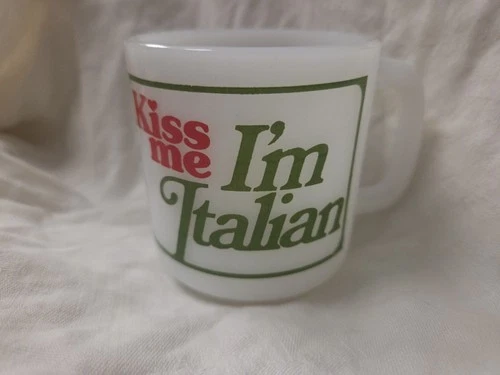 Glasbake Kiss Me I'm Italian Milk Glass 3.5" Cup Mug VINTAGE
