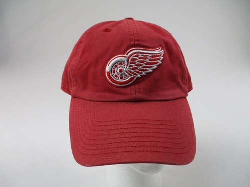 Twins Enterprise Detroit Red Wings Hat Cap Red Size XL Fitted NHL