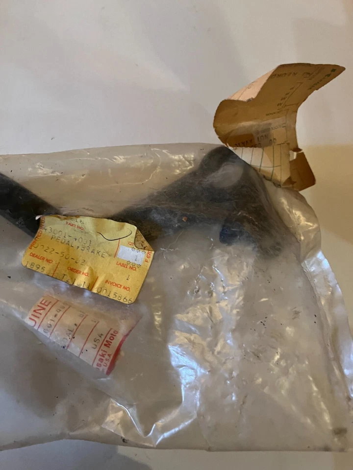 Pedal de freno trasero NOS Kawasaki 1979-1980 KDX400 43001-1001 Foto 3 de 4