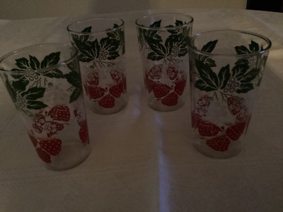 Anchor  Hocking Vtg Strawberry Glasses 4 3/4  Set Of 4