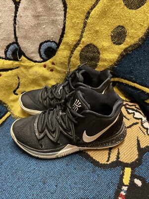 Nike Kyrie 5 Basketball Shoes Men