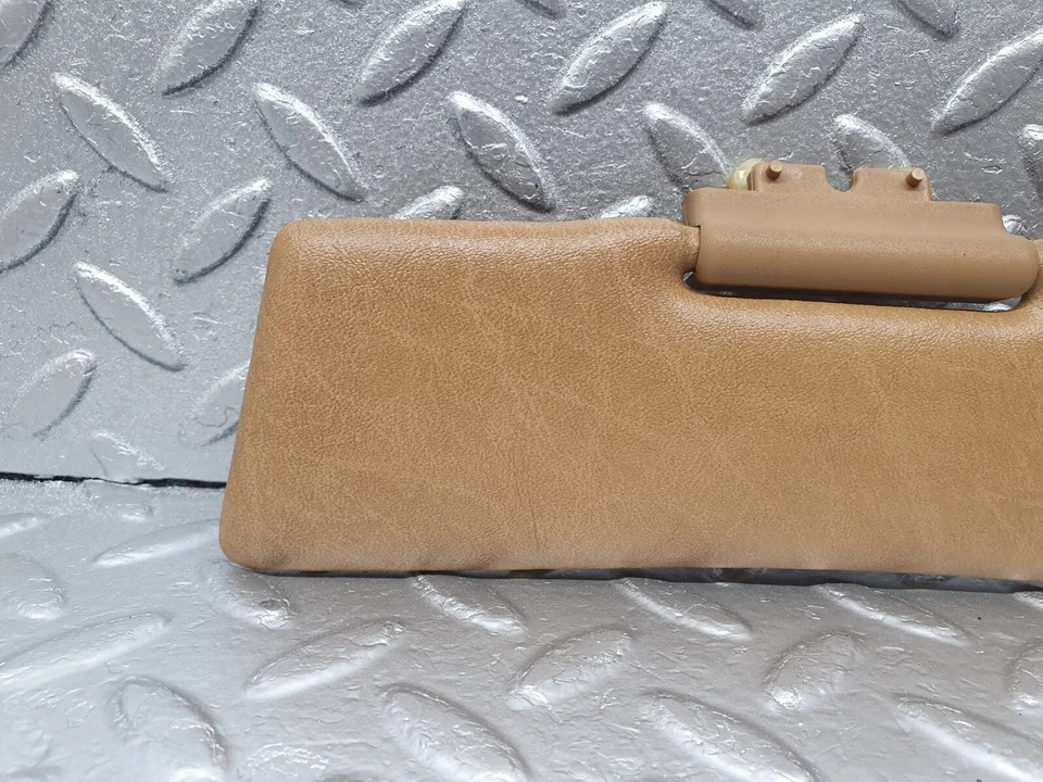 ⚙43518⚙ Parasol medio cupé Mercedes-Benz C126 380SEC Foto 2 de 4