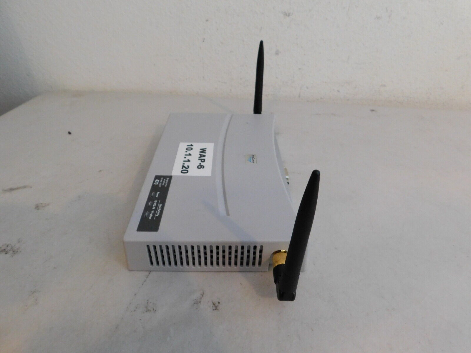 HP ProCurve 420 na J8130B Wireless Access Point w/ Antennas & Power Adapter
