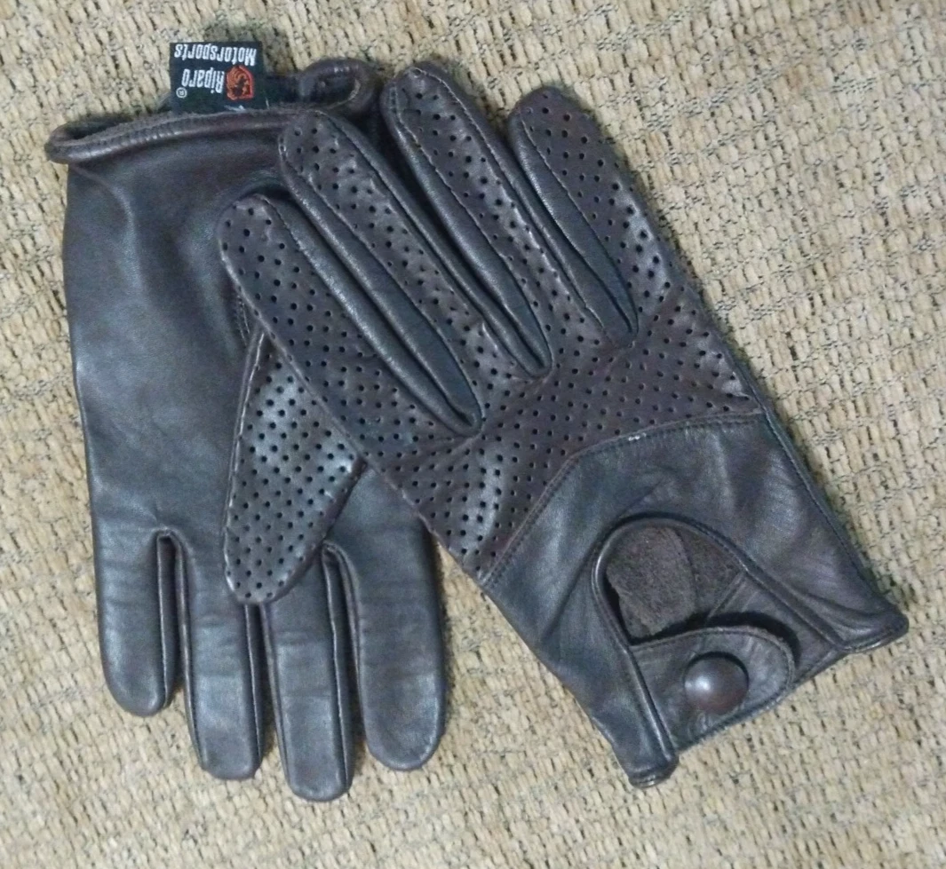 Riparo Motorsports Leather Driving Gloves Perforated Womens S Snap Tab Detail