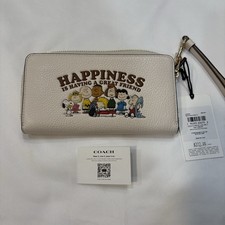COACH x PEANUTS Long Zip Around Wallet Snoopy and Friends CBN35 Chalk