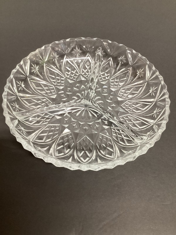 Gibson “Jewelite” Vtg, MCM, 3 Section Geometric Starburst, Diamond Relish Tray