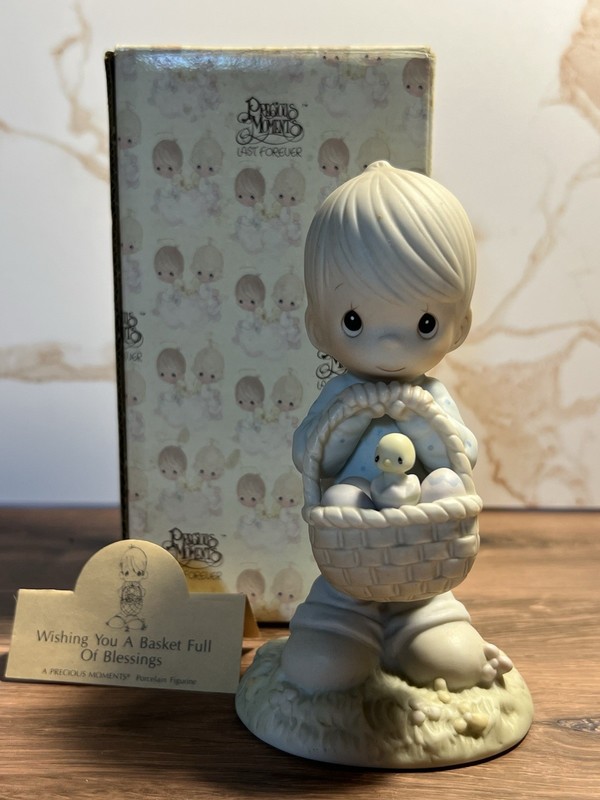 1987 Precious Moments Wishing You A Basket Full of Blessings #109924 w/ Box
