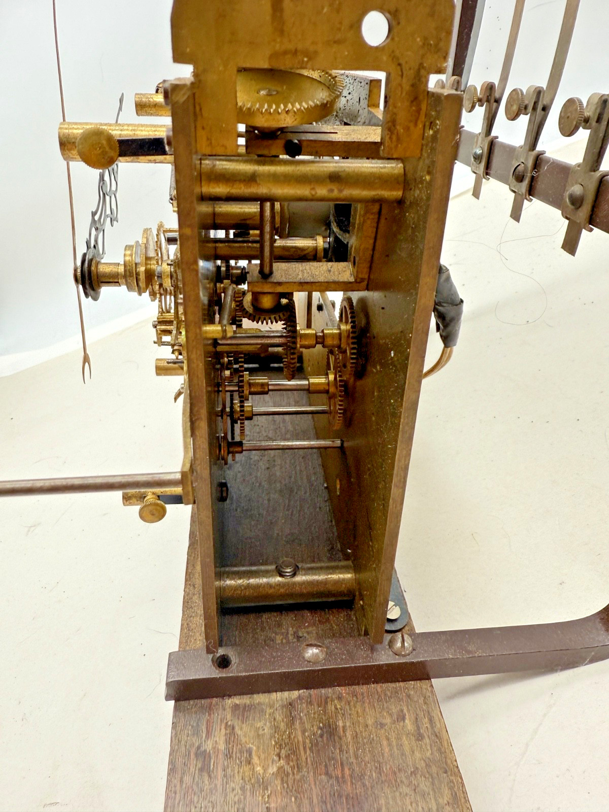 Herschede 5 Tube Tall Case Electric Clock Movement, Works. (0961)