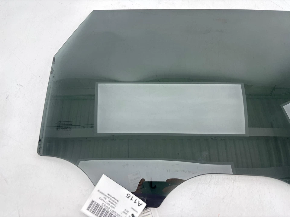 2014 - 2020 年 INFINITI QX60 后方右乘客侧门窗玻璃原始设备制造商 — 第 2/4 张图片