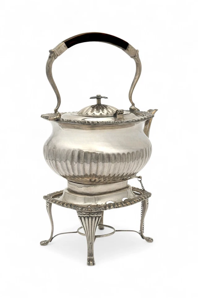 Antico Samovar + Spiritiera Originale - Sbalzato e Cesellato, Argento Sheffield - Immagine 4 di 4