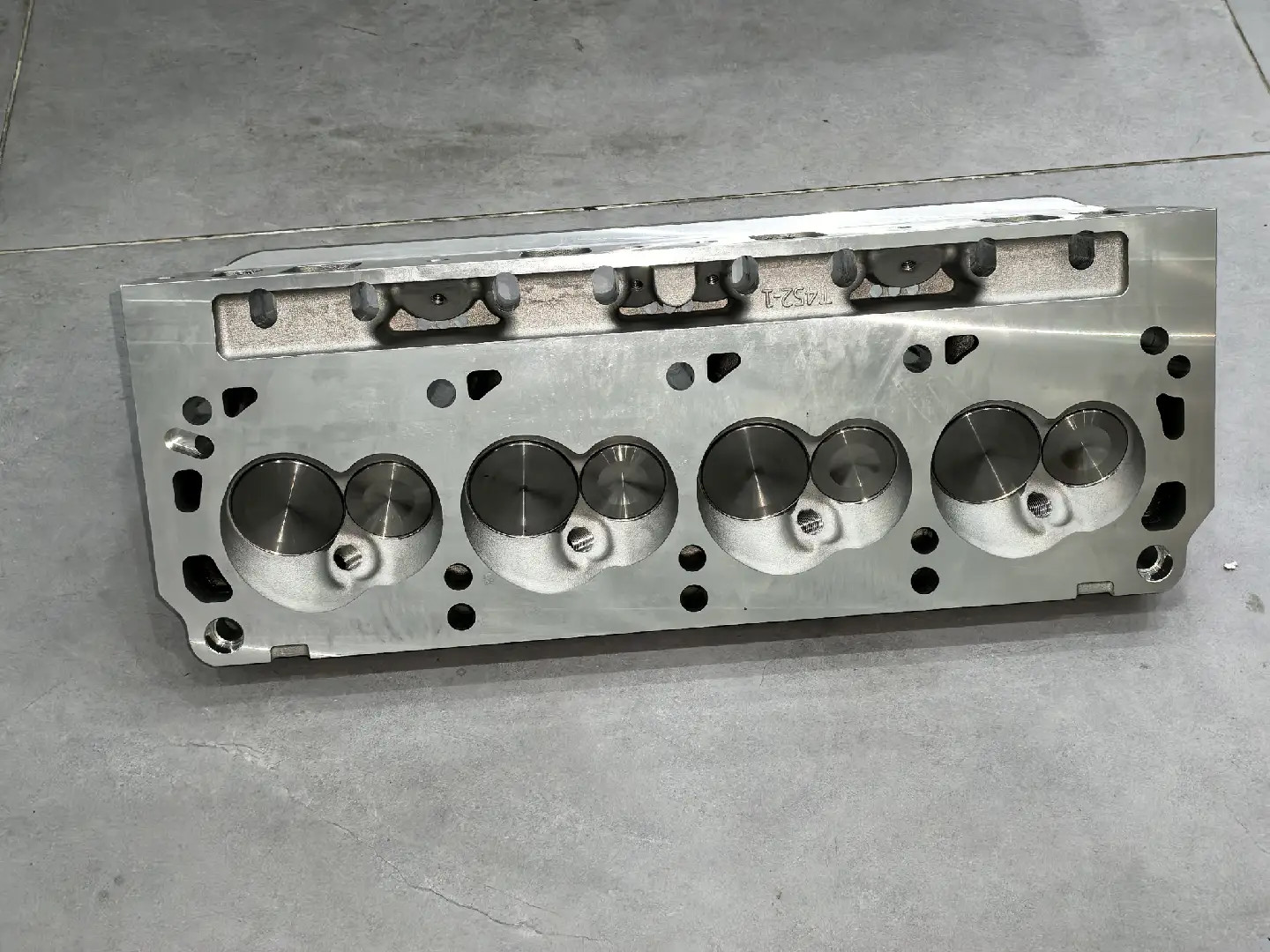 Ford GT40 Cylinder head