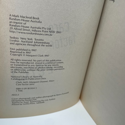 Care Factor Zero by Margaret Clark (Paperback Book) Teen, Drama - Foto 7 di 7