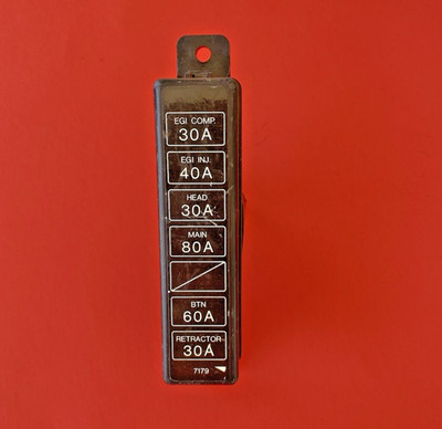 1988-1991  MAZDA RX7 FUSE BOX WITH LID EGI COMP 30A