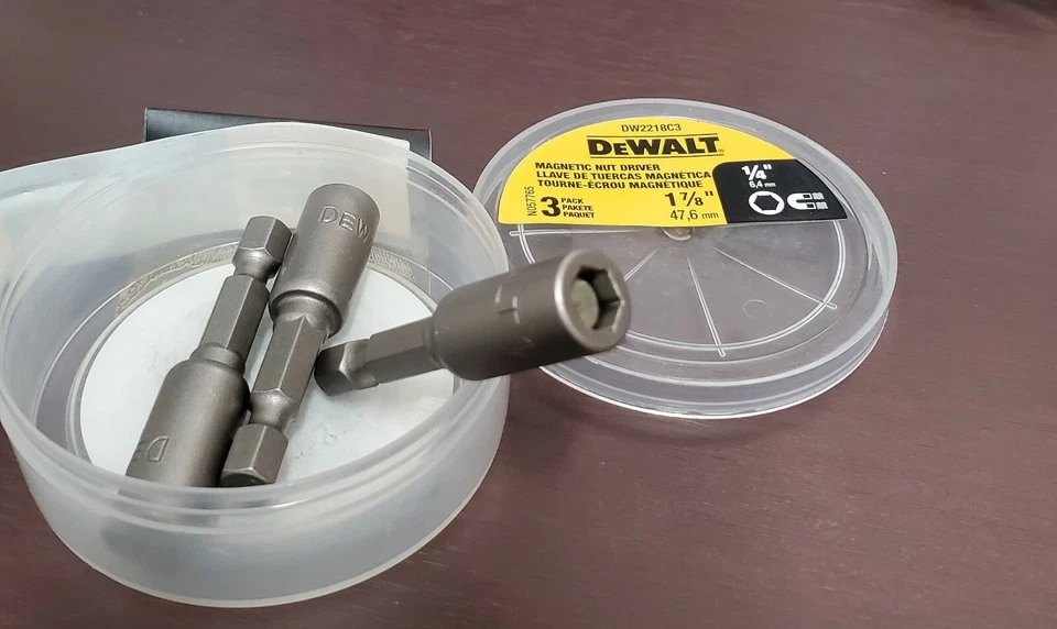 DeWALT 1/4" Magnetic Nut Setter 1-7/8" long DW2218C3, 1 Pack of 3 Bits - Image 3 of 3