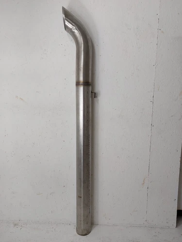Tuyau d'échappement pour tracteur MASSEY FERGUSON 5445 NIVEAU 3 en acier inoxydable - Photo 2 sur 4