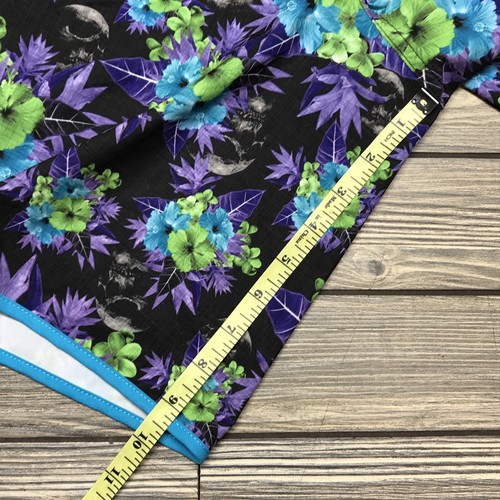 Under Armour Board Shorts Mens 34 Blue Swim Trunks Heat Gear Loose Floral Tropic - Picture 4 of 6