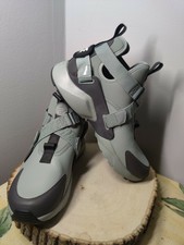 w air huarache city utility