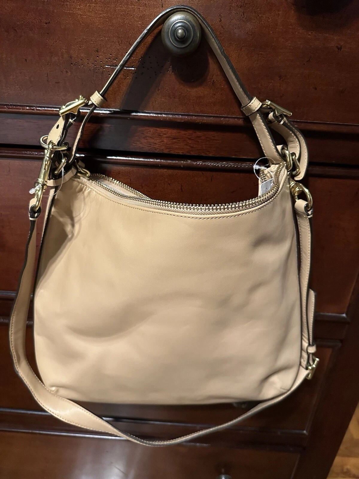 Borsa a mano Coach Legacy Courtenay Hobo in pelle sabbia abbronzata 22381 nuova con etichette