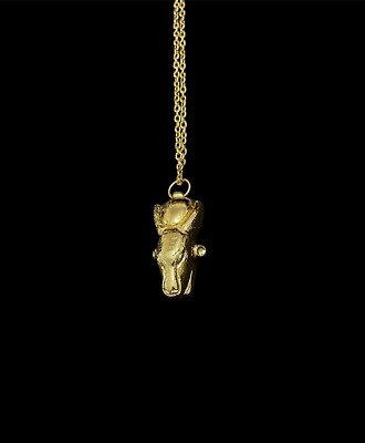 Handgefertigter Göttin Hathor Anhänger, Glücksamulett von Hathor und Lotus, Lotusblüte