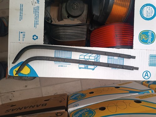 Audi 80/90/Coupe Typ 81/85 VFL Abdeckung Scheinwerfer rechts VAG 811 853 842