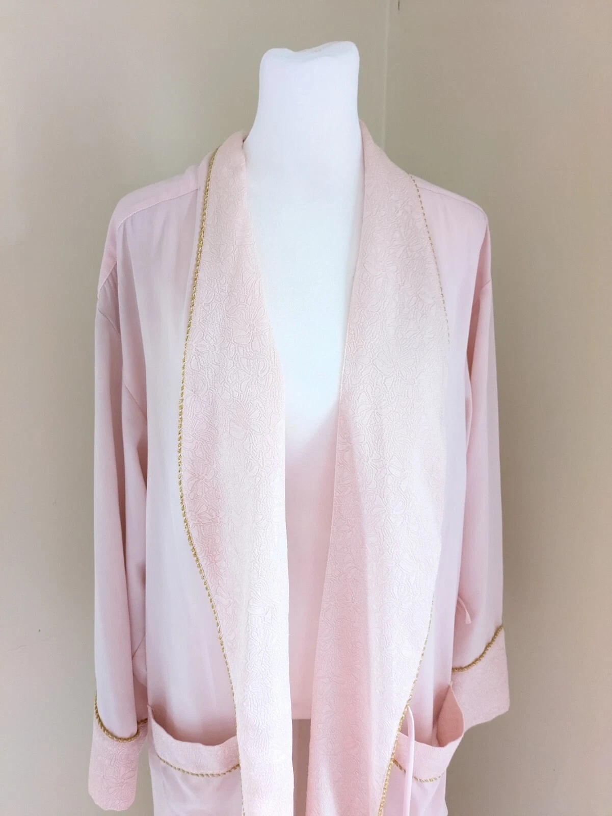 UNDERCOVER Accappatoio vintage Victorias Secret etichetta oro donna S rosa goffrato glitter broccato