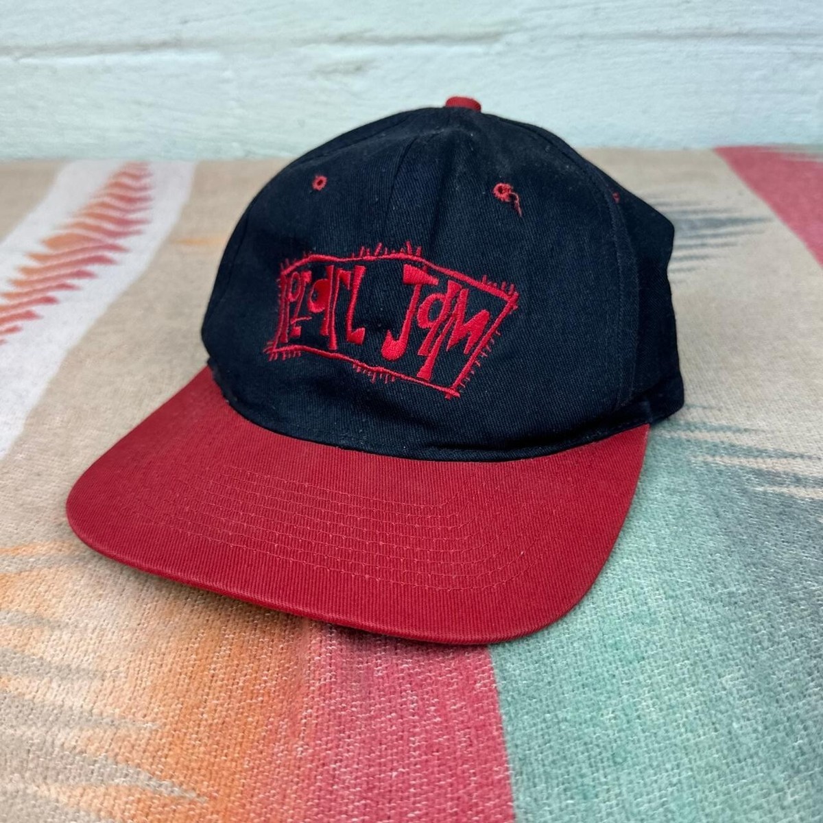 VINTAGE PEARL JAM SNAPBACK HAT