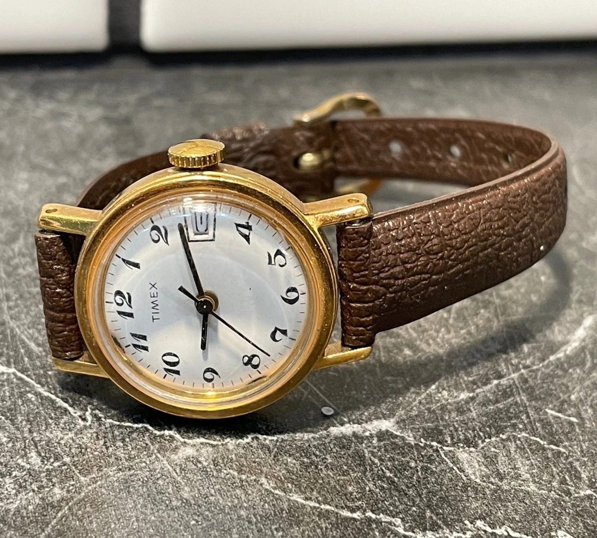 Ladies wind up watch sale