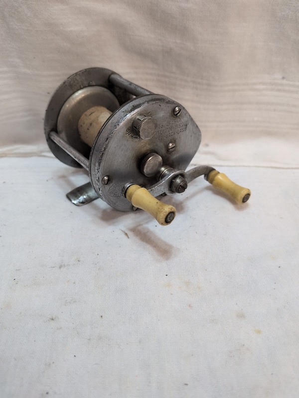 Very Nice South Bend No. 350 Model C Casting Reel, Works