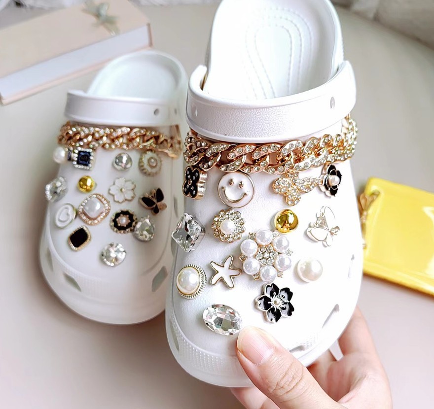 30 pcs Shoe Charms Luxury Designer For Clog Sandal Charms Premium Bling Jewelry