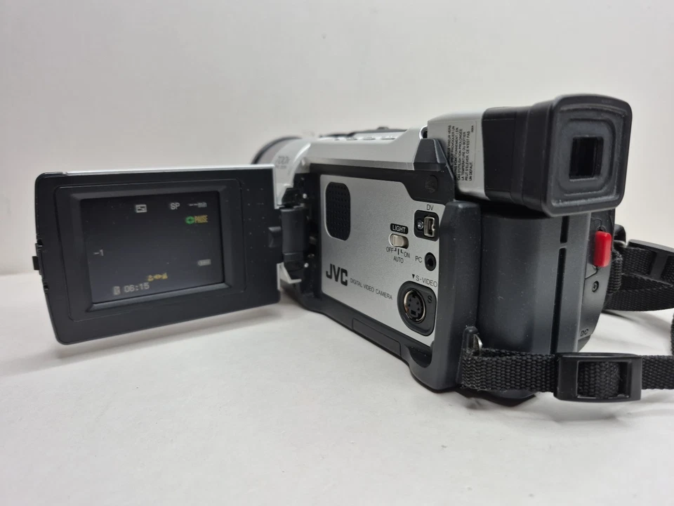 Videocámara JVC Mini DV GR-DVL320U + cable de casete/batería/cargador Foto 4 de 4