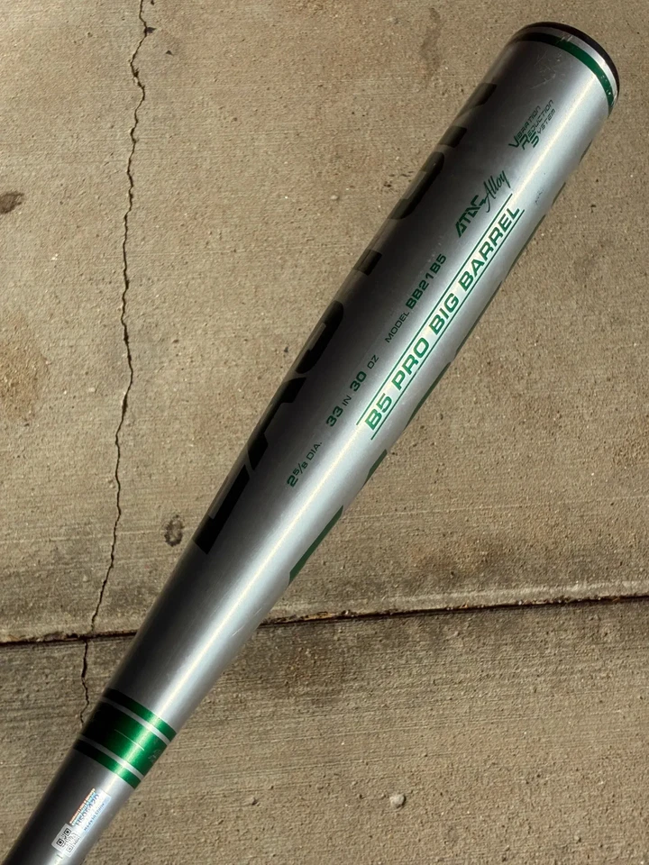 Bate de aleación Easton B5 Pro certificado BBCOR (-3) aleación 30 oz 33" (usado) Foto 2 de 4