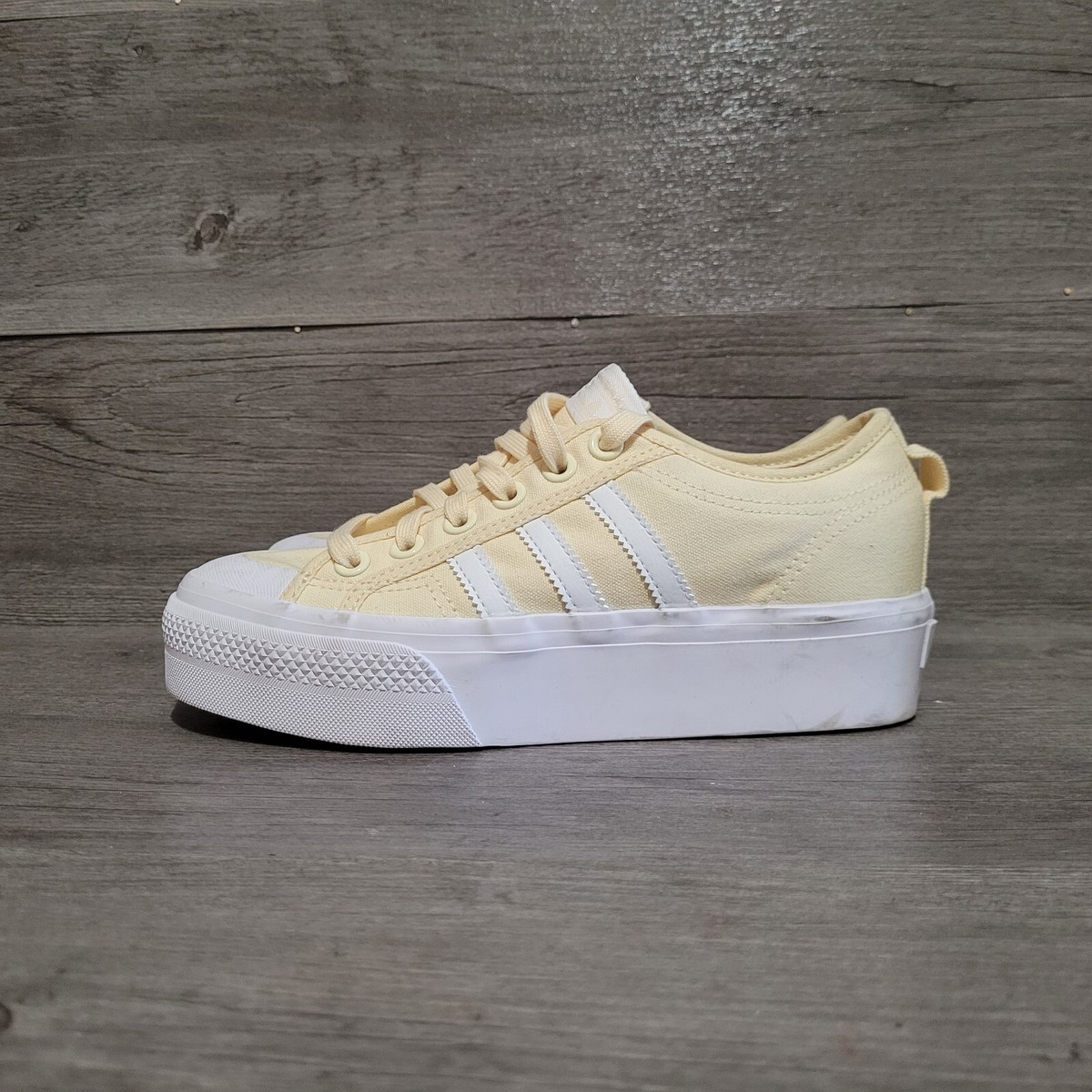 Adidas Nizza Platform Supplier Women's Size 7 Cloud Yellow