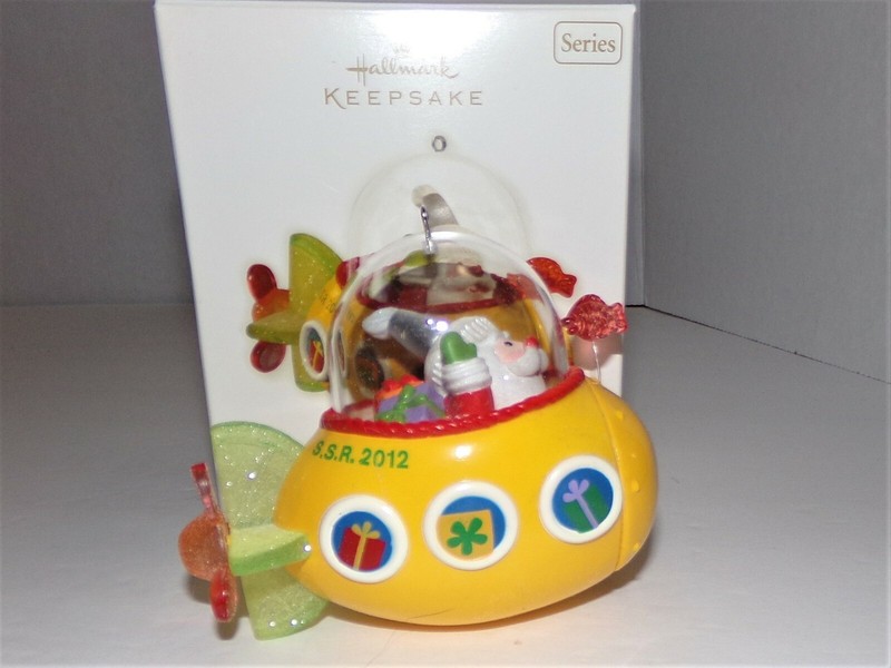 HALLMARK KEEPSAKE ORNAMENT "SANTA'S SWEET RIDE 2012" SWEET HOLIDAY TREASURE!