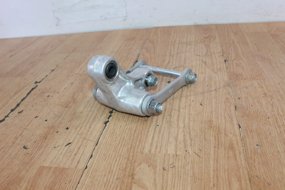 2006 Suzuki GSXR1300R Hayabusa Rear Shock Linkage - Image 4 of 4