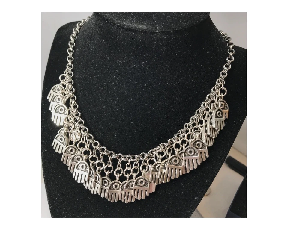 Collar de mano Hamsa acabado plateado ajustable de 16 a 19 pulgadas Foto 4 de 4