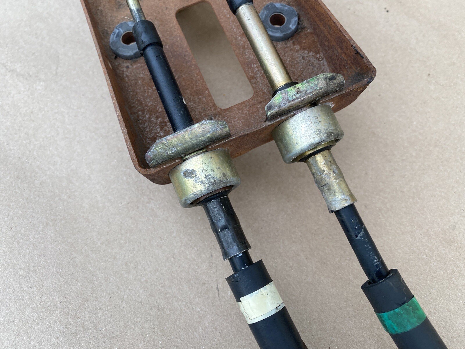 19851989 TOYOTA MR2 MANUAL TRANSMISSION SHIFT LINKAGE CABLE SHIFTER