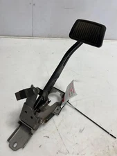 2014 2015 Kia Sorento Brake Pedal Assembly OEM