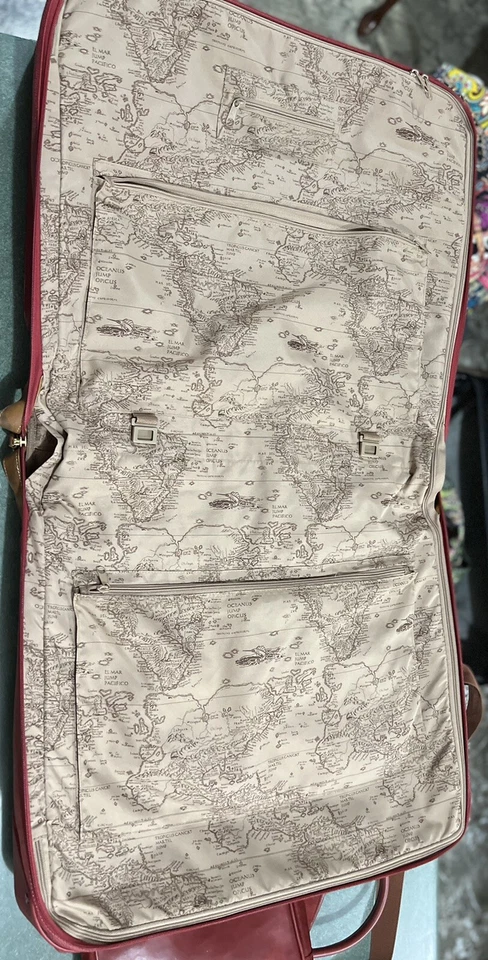 Jump Paris "Boyt" Cranberry Leather Garment Roller Luggage Bag 19" & Carry On - Image 4 of 4