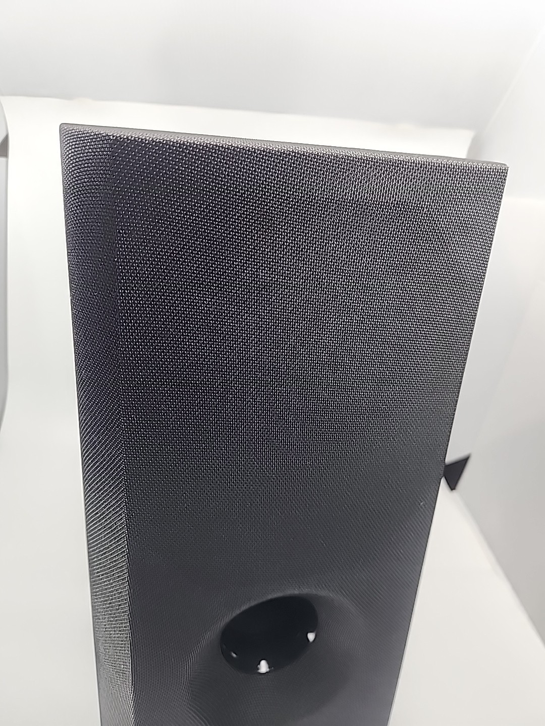 Yamaha SW-201 Powered Subwoofer. 42-50 Watts. 30-200Hz  Tested. Good!