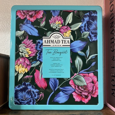 Ahmad TEA BOUQUET LARGE Set Flavored Black & Green Teas TIN  72 x 2g / 144g