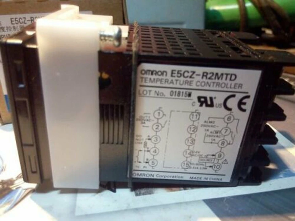 New Omron Temperature Controller E5CZ-R2MTD E5CZR2MTD 24VAC/ DC FREE SHIPPING - Image 4 of 4
