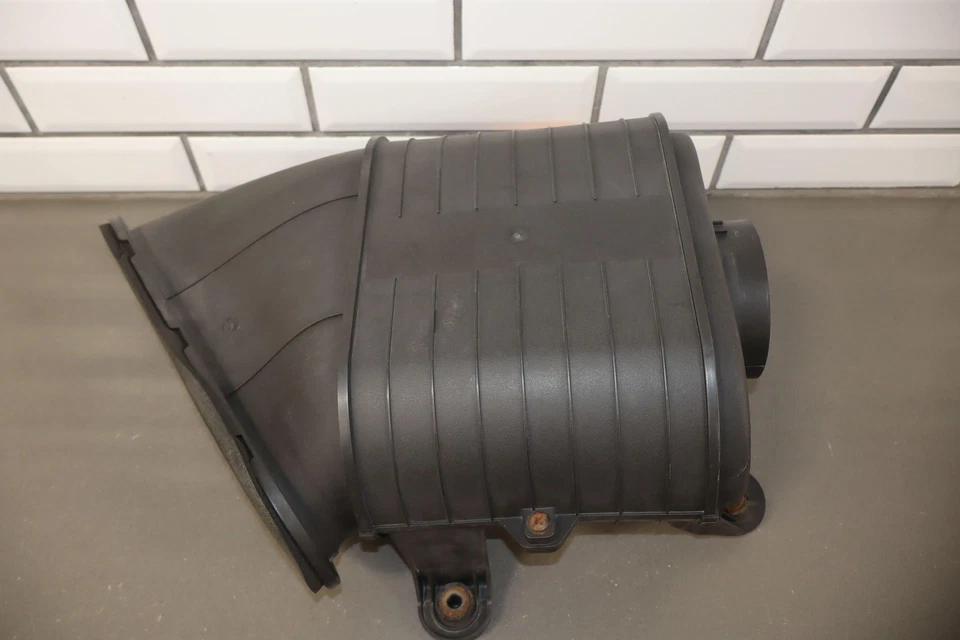 Purificador de aire Hummer H2 2008 OEM (sin sensores de flujo de aire másico) Foto 3 de 4