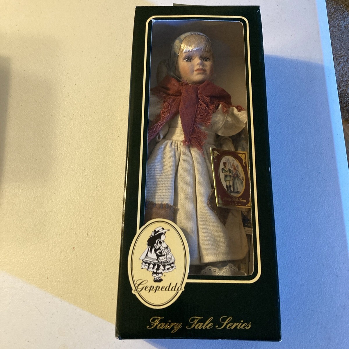 Vintage Geppeddo CINDERELLA MAID Fairy Tale Series Porcelain Doll