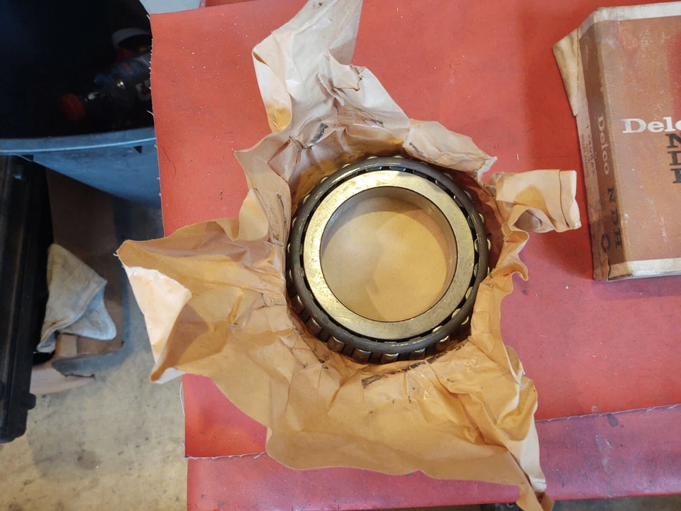 Nuevo de Lote Antiguo OEM GM 87 88 89 90 91 92 GMC C6000 C7000 Buje Trasero Interior Rodamiento de Rodillos CHEVY Foto 4 de 4