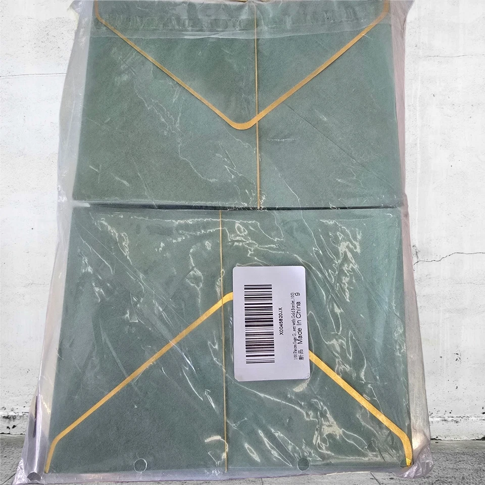 Paquete de 100 sobres A7 5 x 7 sobres para tarjetas solapa en V con borde dorado  Foto 3 de 3