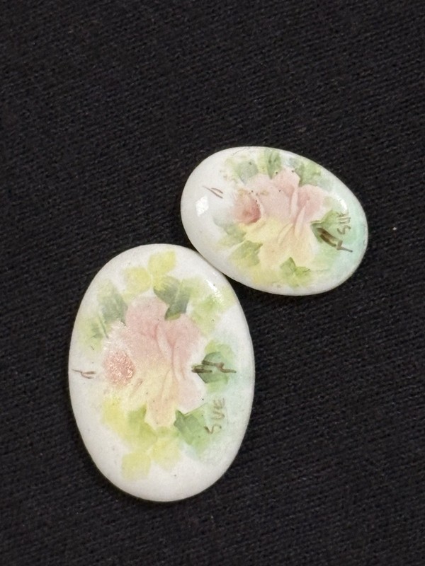 Vintage Hand Painted Porcelain Floral Cabochons Signed Sue Jewelry Craft Lot