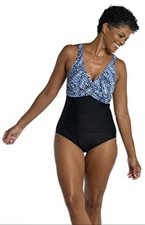 NWT Maxine Of Hollywood Women V-neck Drape Front Mio One Piece Swimsuit Size 6