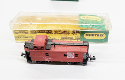 (N) Minitrix 3272 Caboose Santa Fe AT&SF #1951 Red Caboose w/ Box